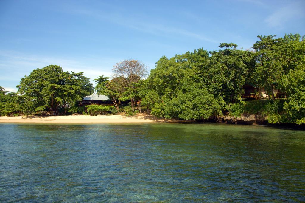 Bunaken Divers Sea Breeze Resort Exterior foto